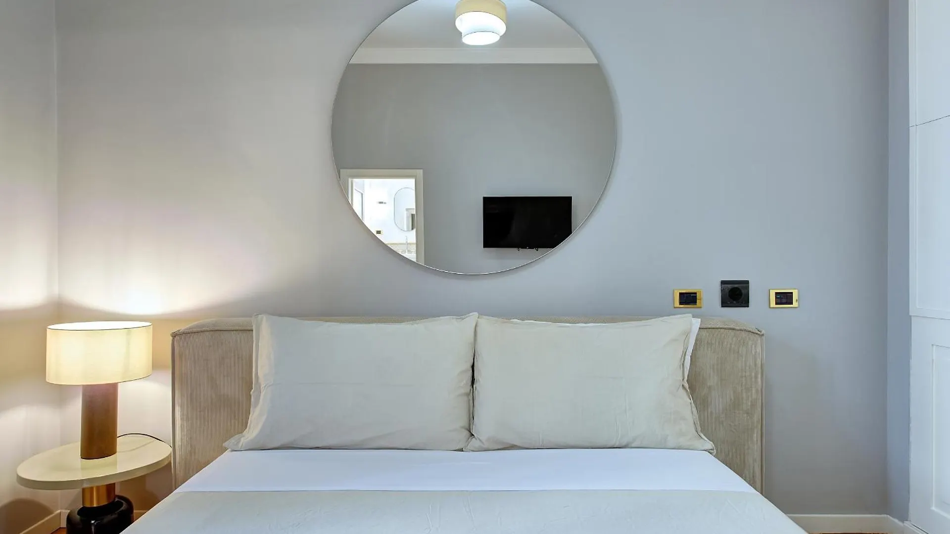 Irex Shining Apartment Near Colosseo Rome 0*,