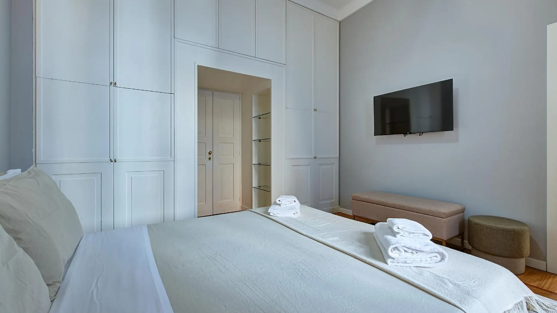 Irex Shining Apartment Near Colosseo Rome Italy