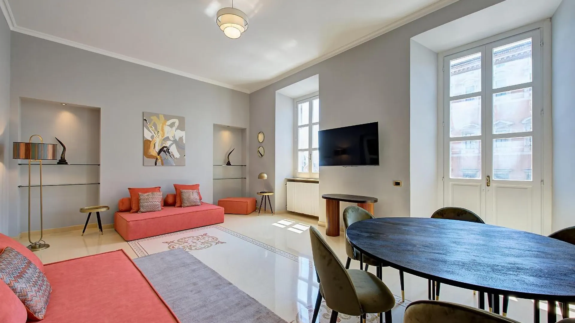 Irex Shining Apartment Near Colosseo location
