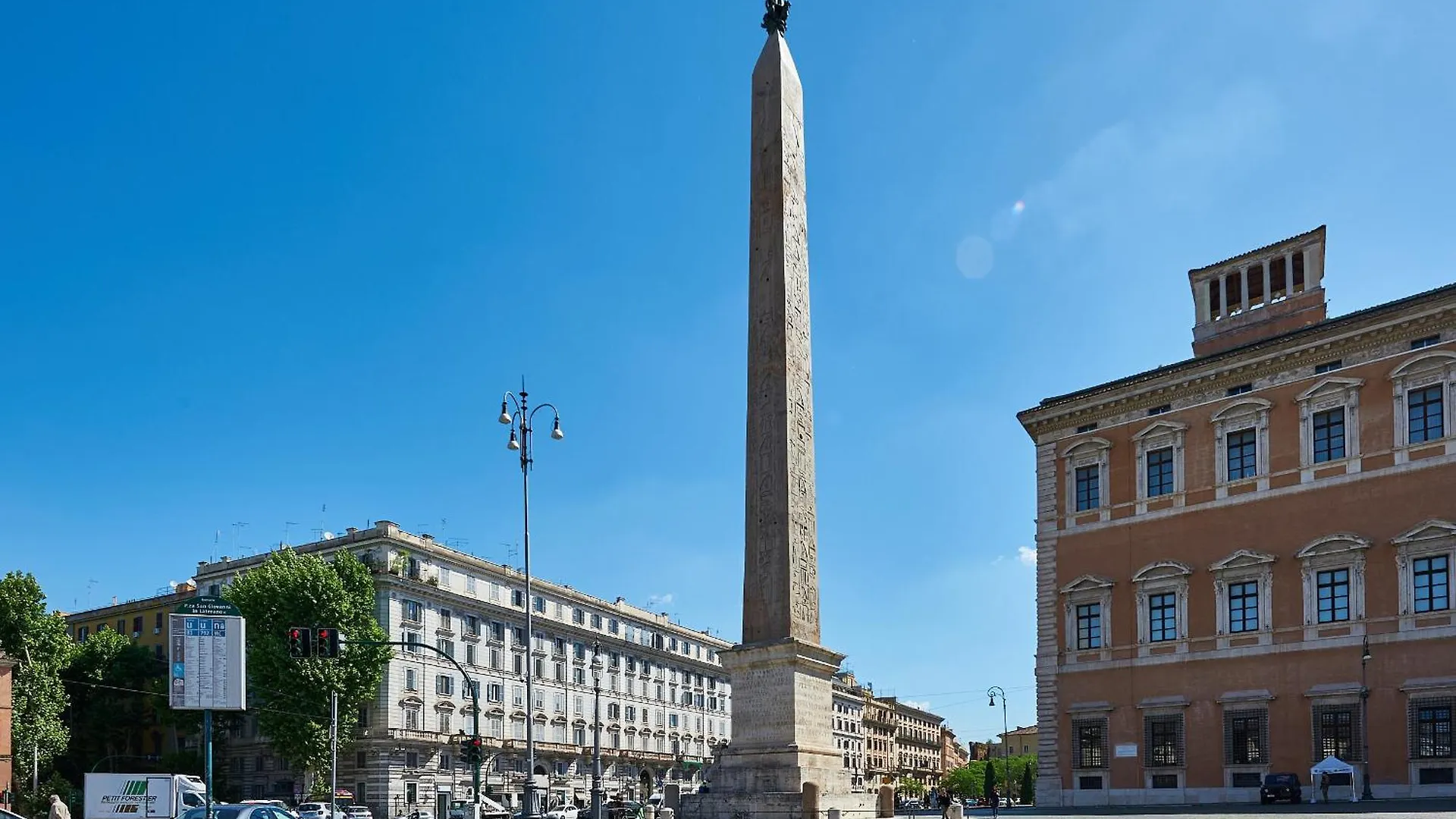Irex Shining Apartment Near Colosseo Rome